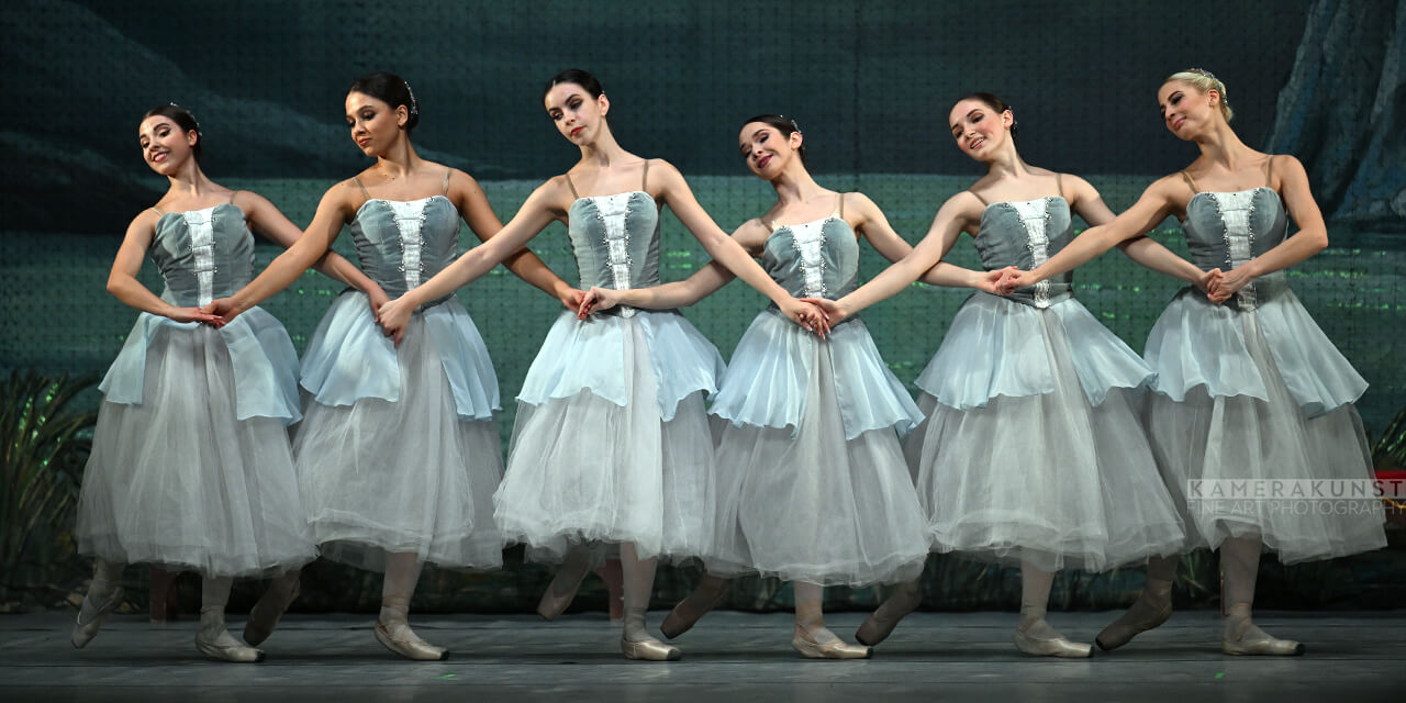 Schwanensee - Ballettfotografie Ukrainian Classical Ballet - Tanzfotografie des Meisterwerks klassischen Balletts