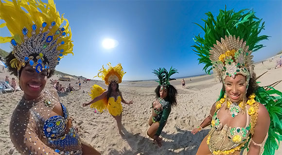 360-Grad-Strandpanorama brasilianische Tänzerinnen
