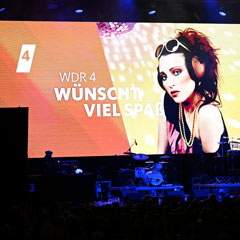 WDR4 event "Ab in die 80er" in the Westfalenhalle in Dortmund