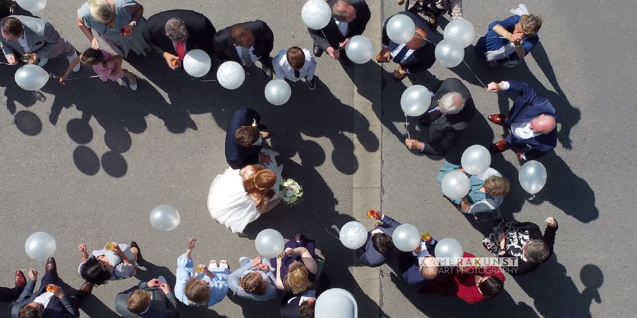 Hochzeitsfotograf Bochum 💕 Natürliche Hochzeitsfotos & kreative Hochzeitsfotografie
