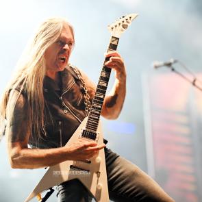 Frank Blackfire ist der Künstlername von Frank Gosdzik, dem Gitarristen der deutschen Thrash-Metal-Band Sodom