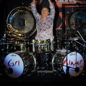 Schlagzeuglegende Carl Palmer in der Zeche Bochum im Rahmen des Asia-Konzerts am 30. August 2013